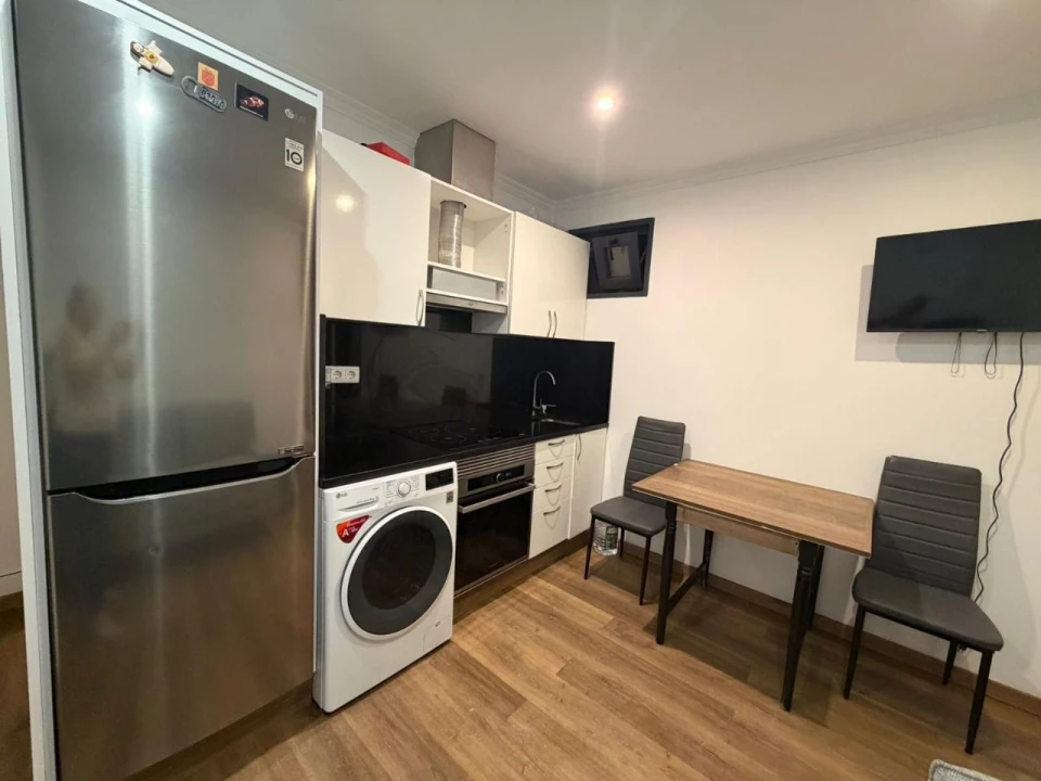 Apartamento T1 para Venda em Funchal Foto 3