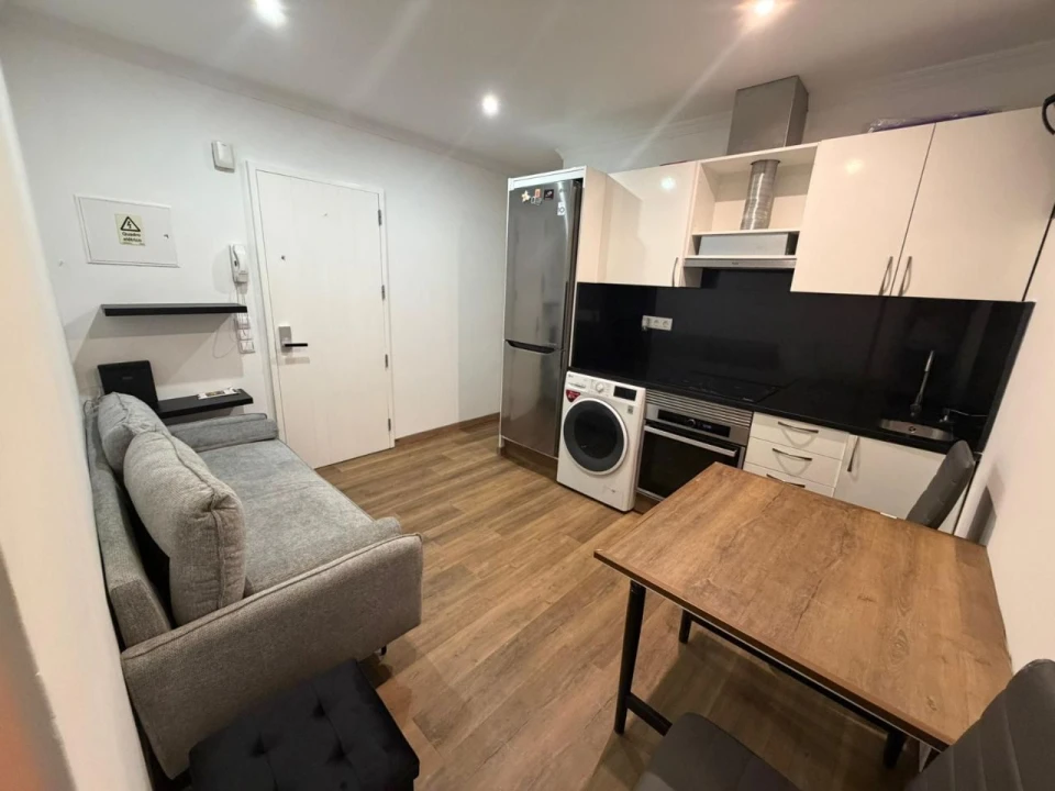 Apartamento T1 para Venda em Funchal Foto 4