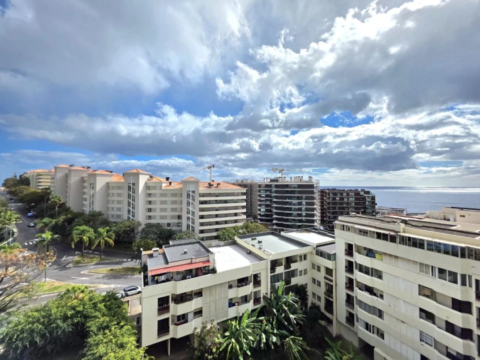 Apartamento T1 para Venda em Funchal Foto 12