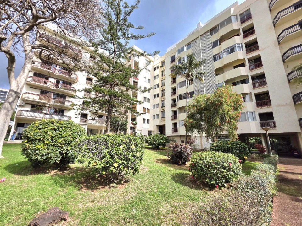 Apartamento T1 para Venda em Funchal Foto 13