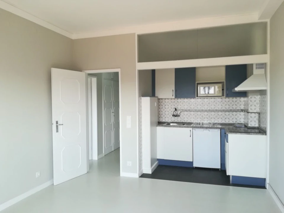 Apartamento T1 para Arrendamento em Porto Foto 1