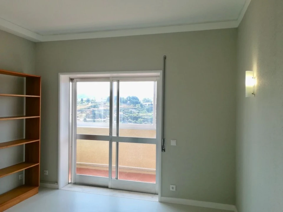 Apartamento T1 para Arrendamento em Porto Foto 2