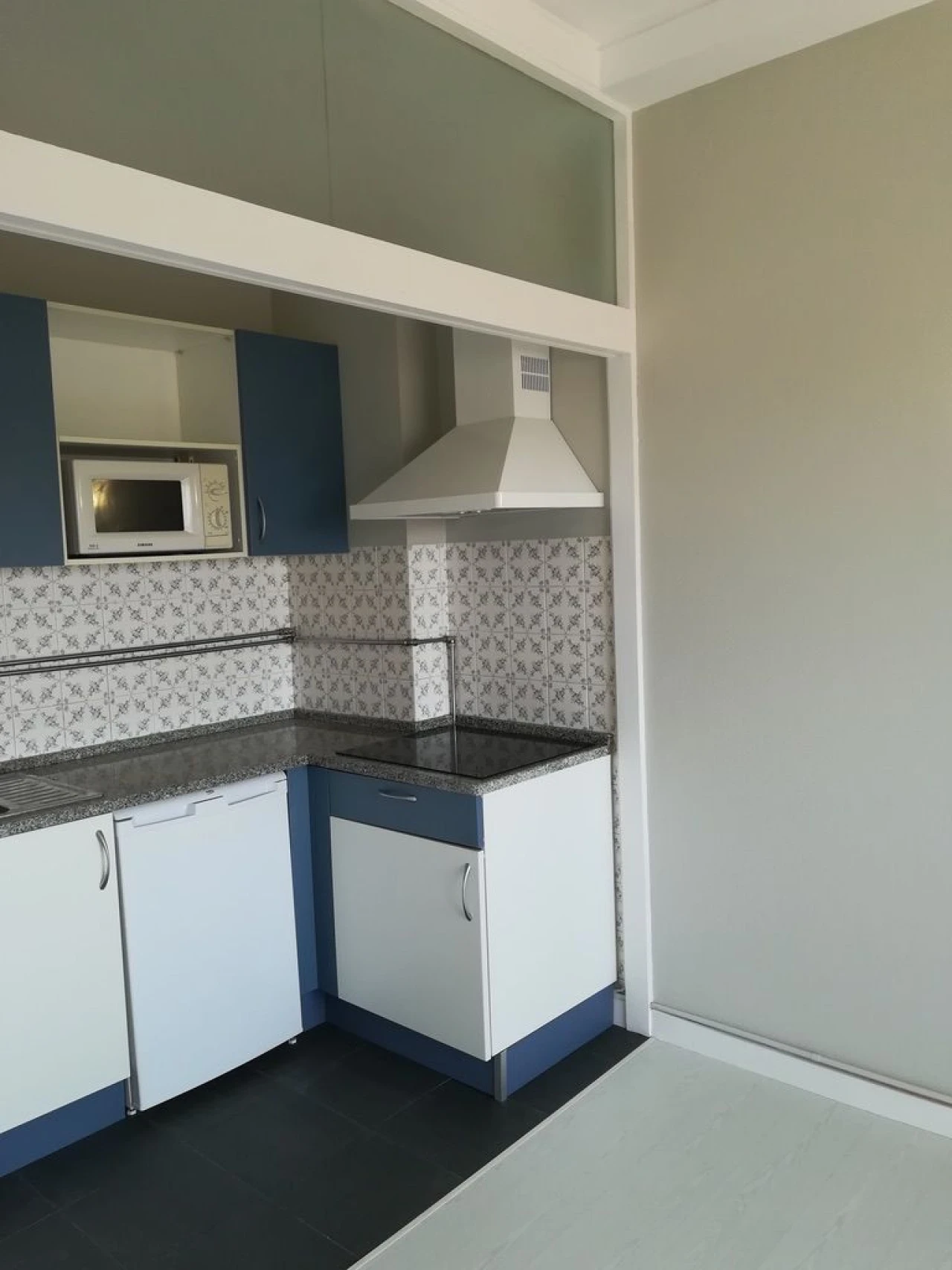 Apartamento T1 para Arrendamento em Porto Foto 6