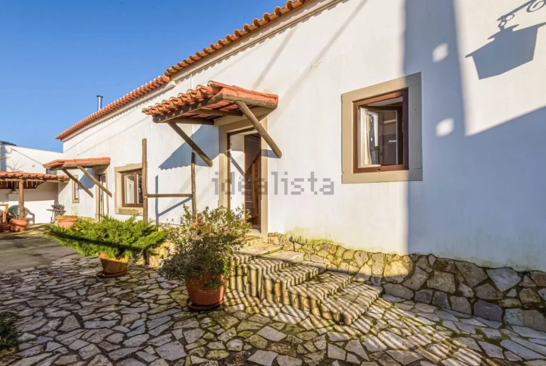Moradia T1 para Arrendamento em Óbidos Foto 11