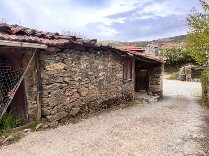 Moradia T2 para Venda em Soeira, Fresulfe e Mofreita, Vinhais Foto 6
