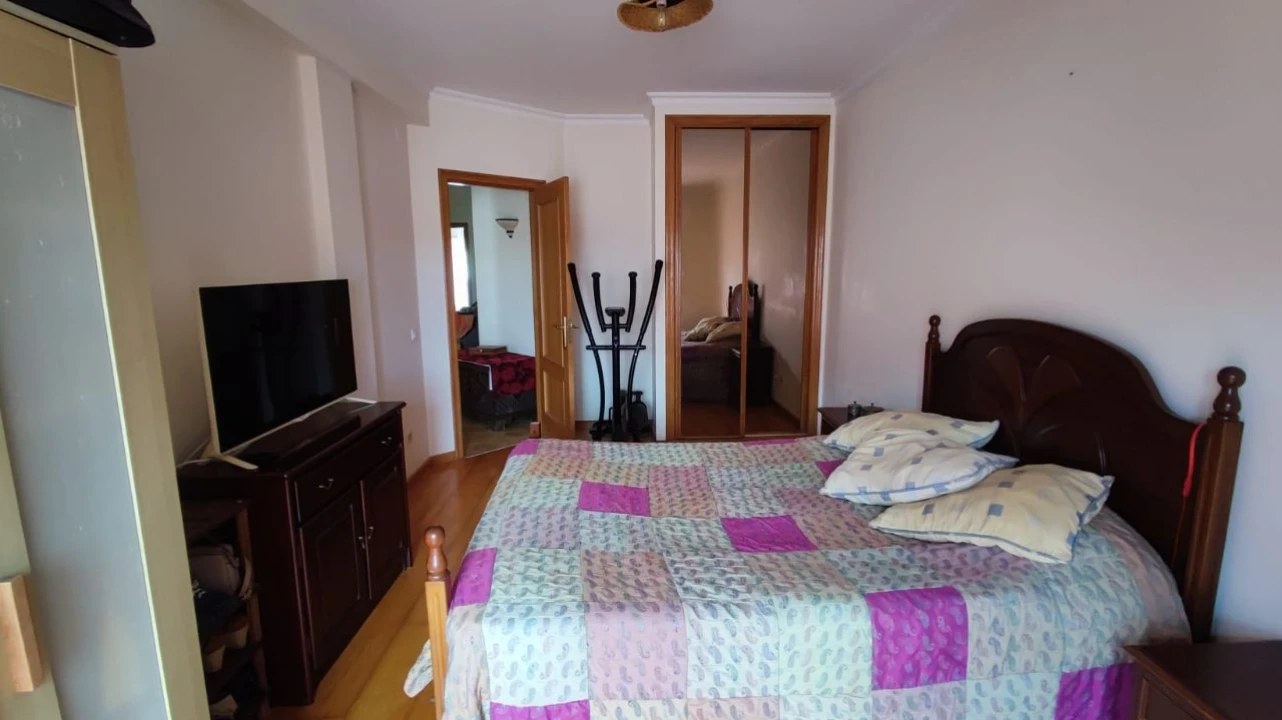 Apartamento T2 para Venda em Caldas da Rainha Foto 5