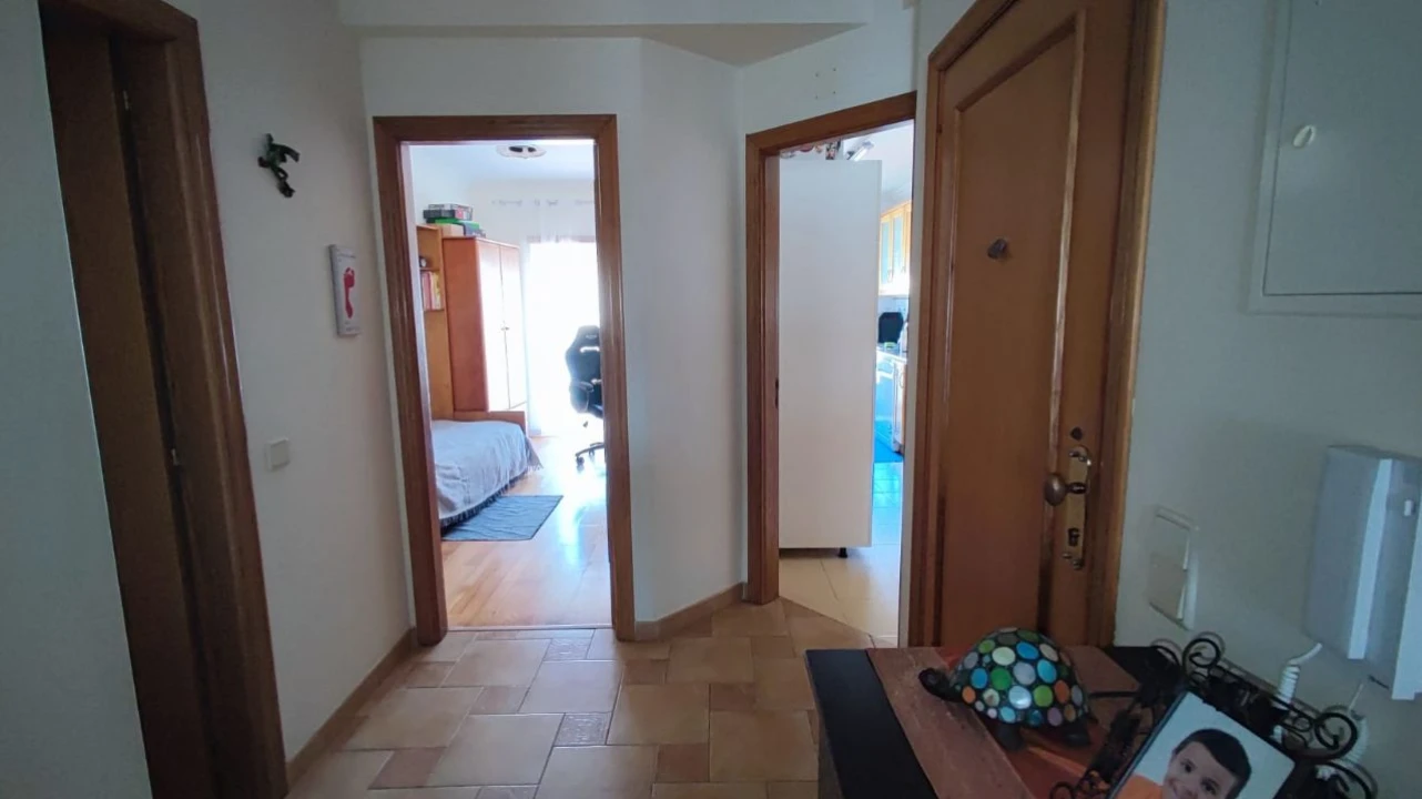 Apartamento T2 para Venda em Caldas da Rainha Foto 7