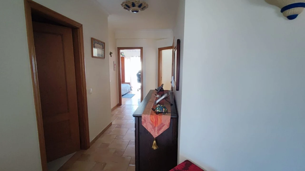 Apartamento T2 para Venda em Caldas da Rainha Foto 9