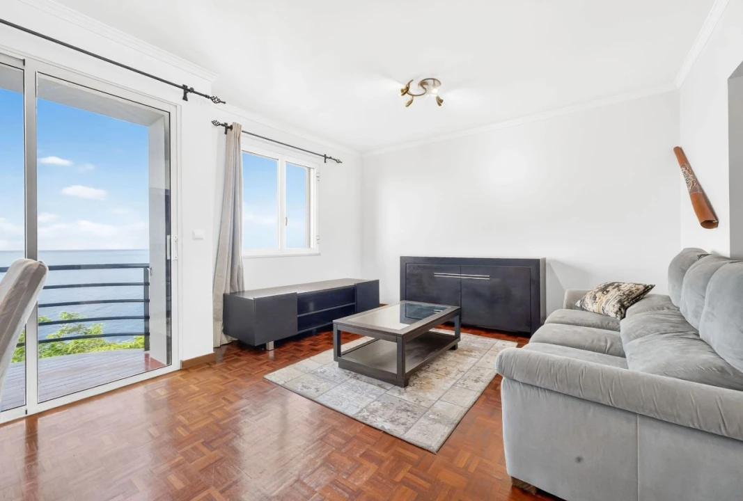 Apartamento T3 para Venda em Câmara de Lobos Foto 5