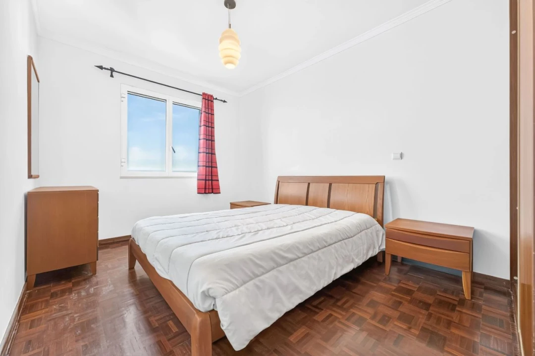 Apartamento T3 para Venda em Câmara de Lobos Foto 13