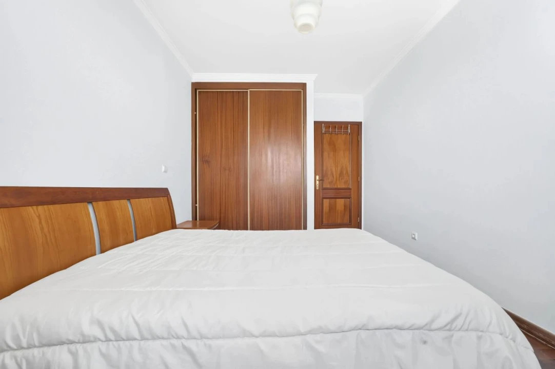 Apartamento T3 para Venda em Câmara de Lobos Foto 14
