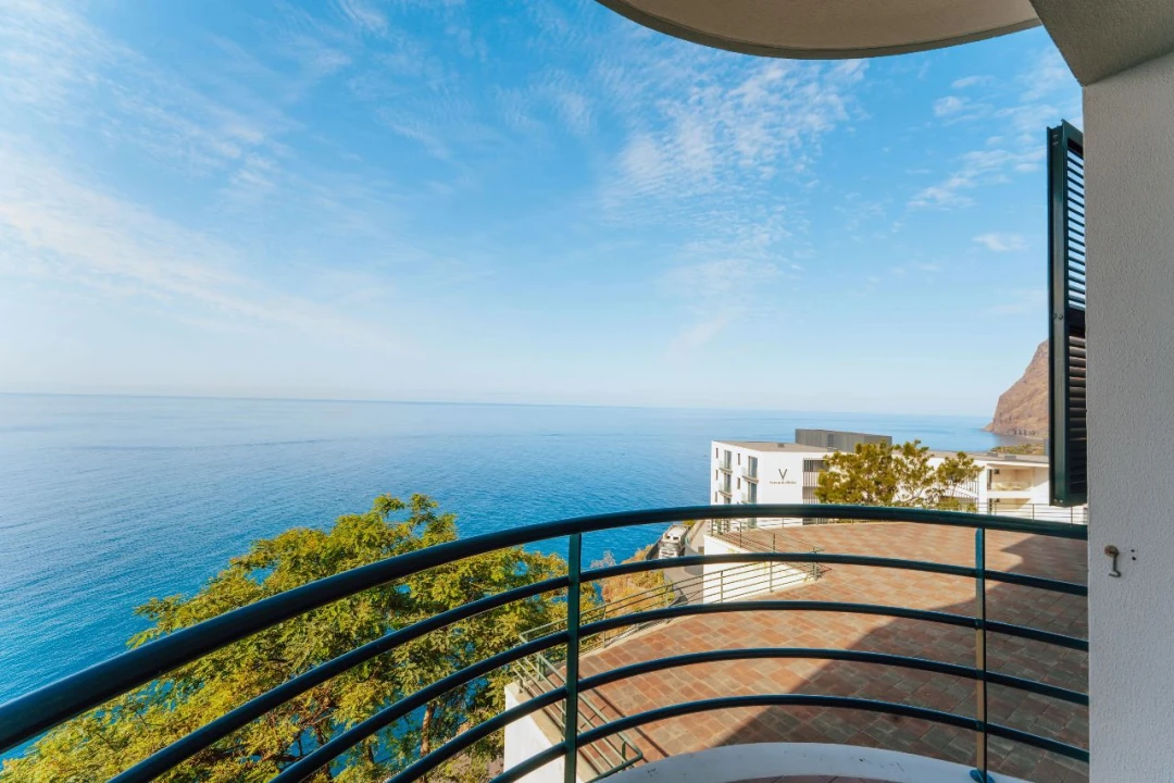 Apartamento T3 para Venda em Câmara de Lobos Foto 23