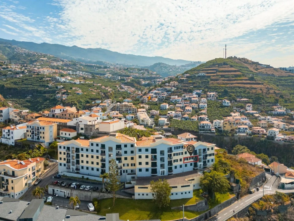 Apartamento T3 para Venda em Câmara de Lobos Foto 28