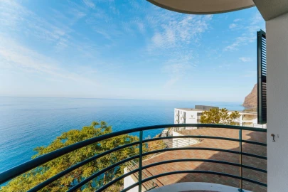 Apartamento T3 para Venda em Câmara de Lobos