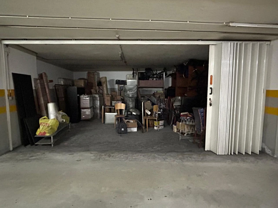 Garagem para Venda em Maia Foto 1
