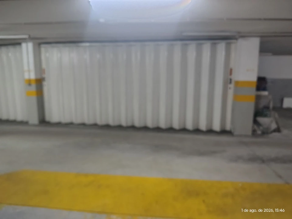 Garagem para Venda em Maia Foto 3