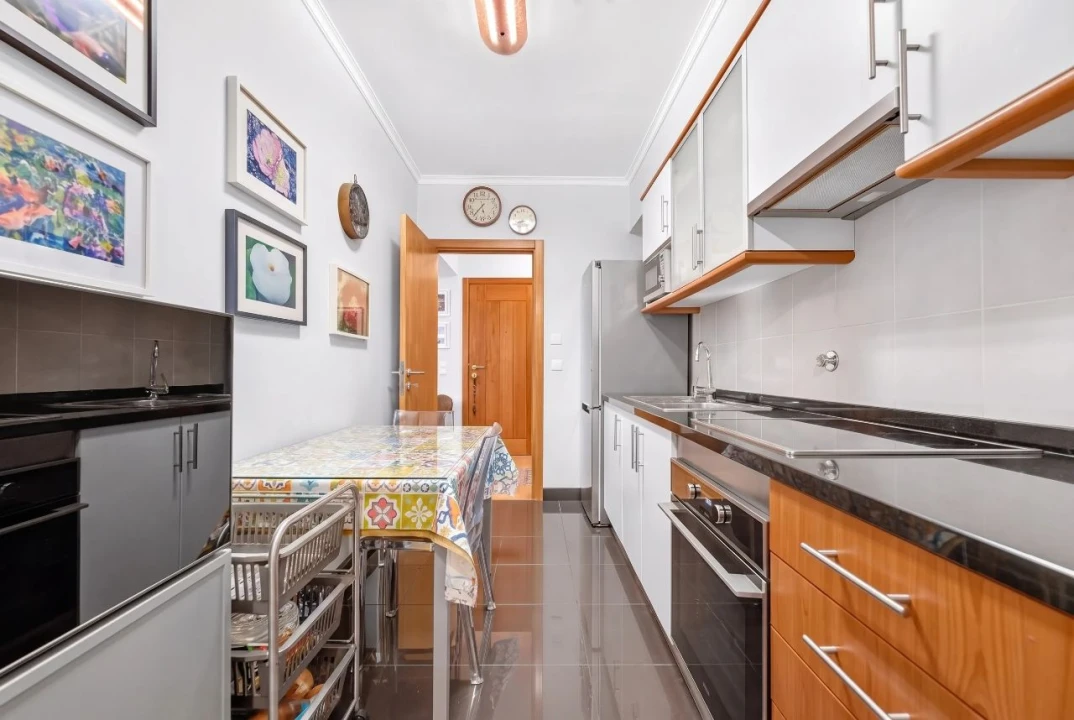 Apartamento T1 para Venda em Funchal Foto 7