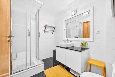 Apartamento T1 para Venda em Funchal