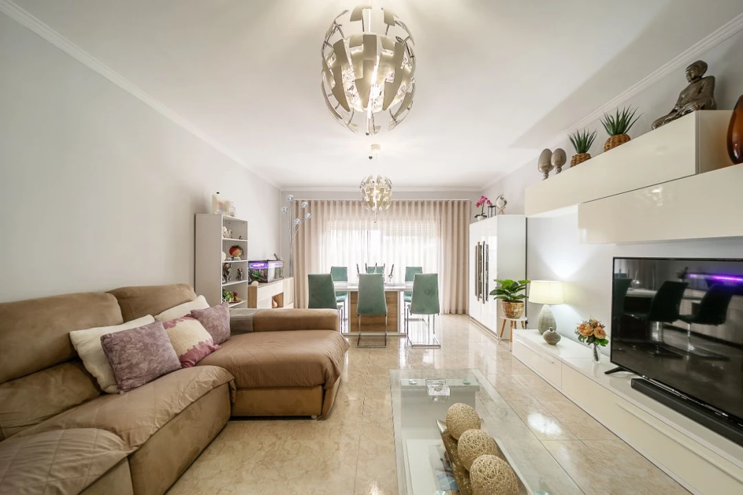 Apartamento T2 para Venda em Canelas Foto 10