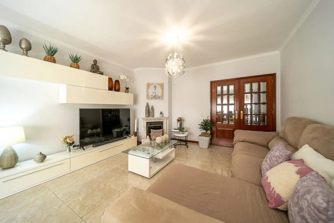 Apartamento T2 para Venda em Canelas Foto 14