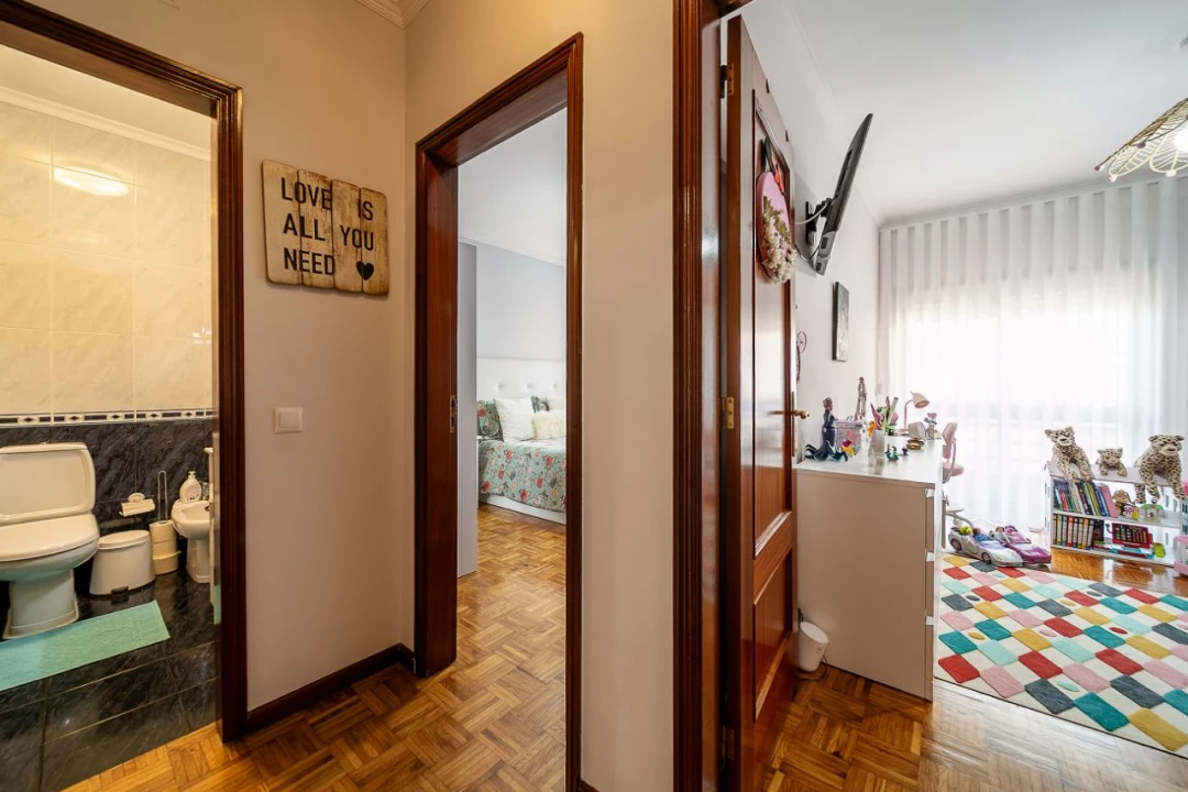 Apartamento T2 para Venda em Canelas Foto 23