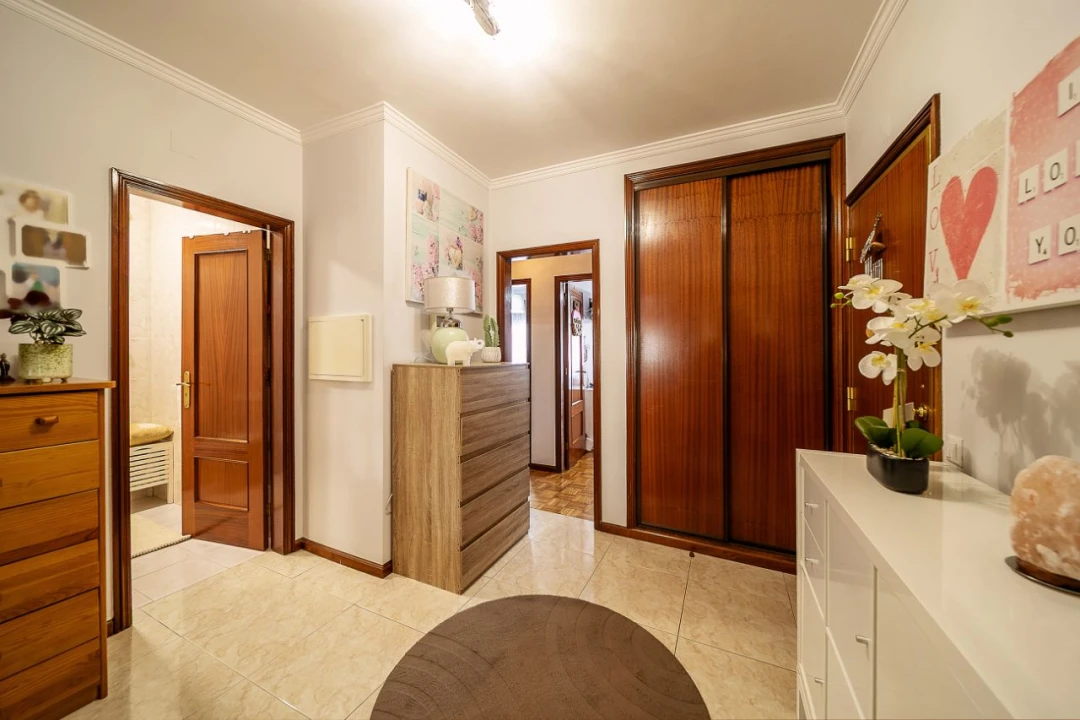 Apartamento T2 para Venda em Canelas Foto 13