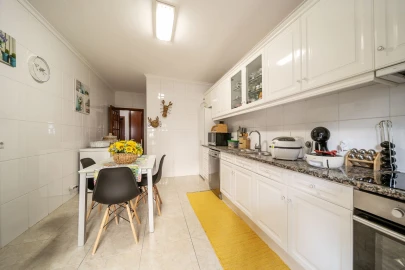 Apartamento T2 para Venda em Canelas