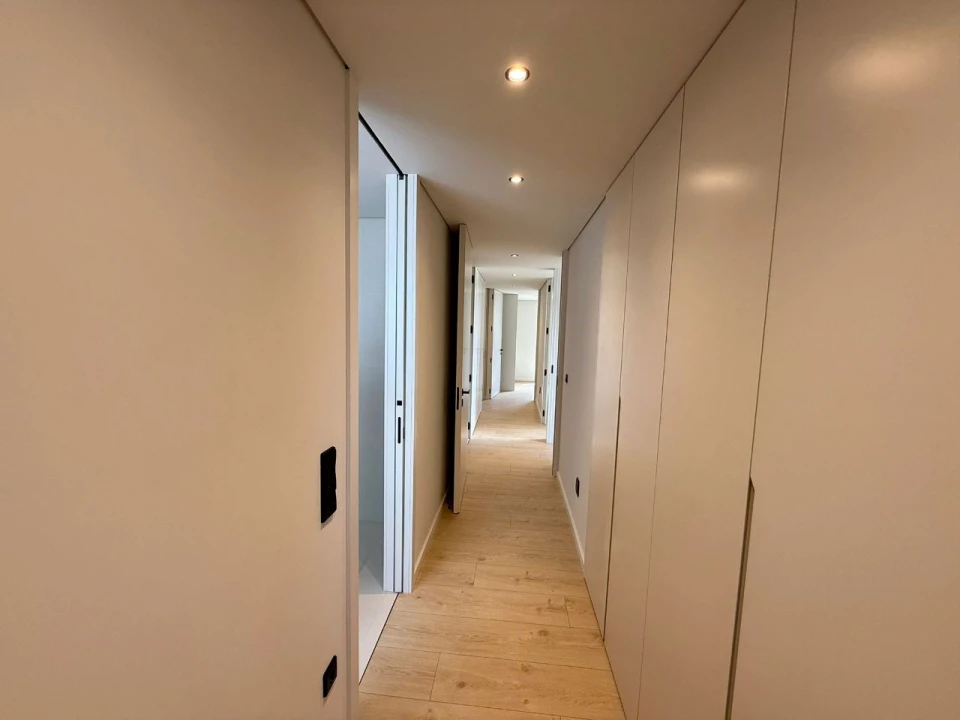 Apartamento T4 para Venda em Gondomar Foto 4