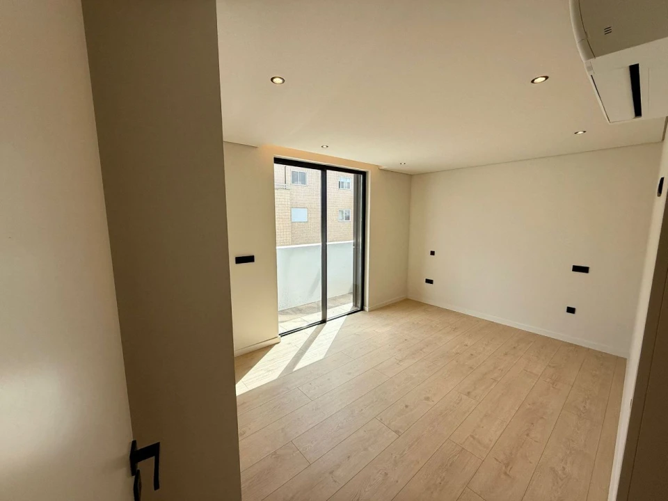 Apartamento T2 para Venda em Gondomar Foto 16