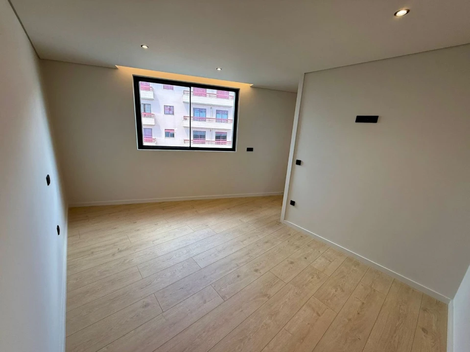 Apartamento T3 para Venda em Gondomar Foto 2