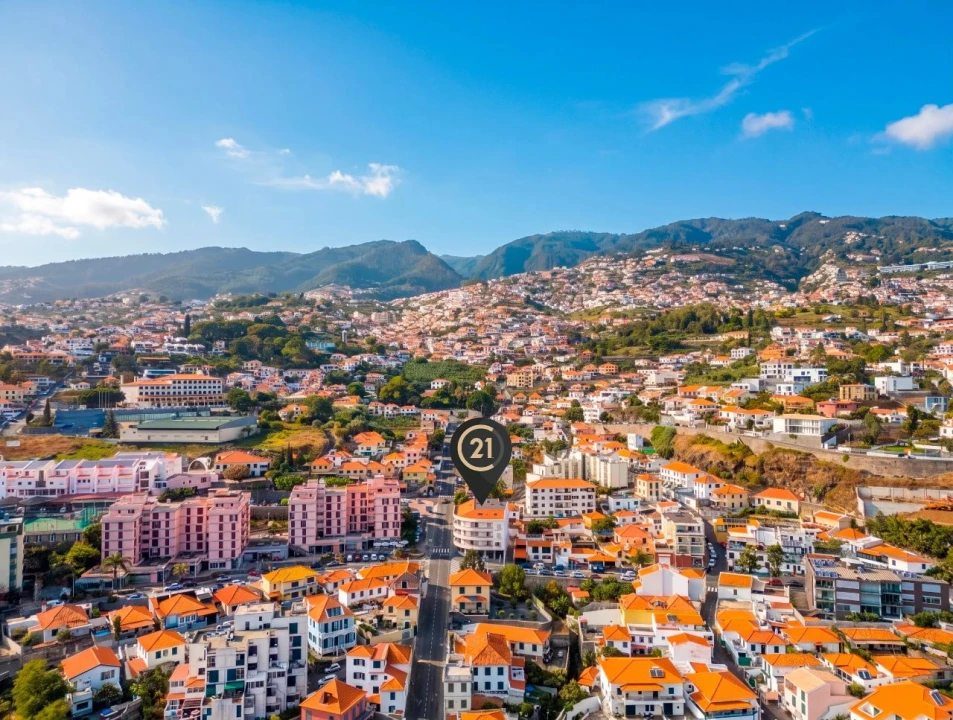 Apartamento T2 para Venda em Funchal Foto 2