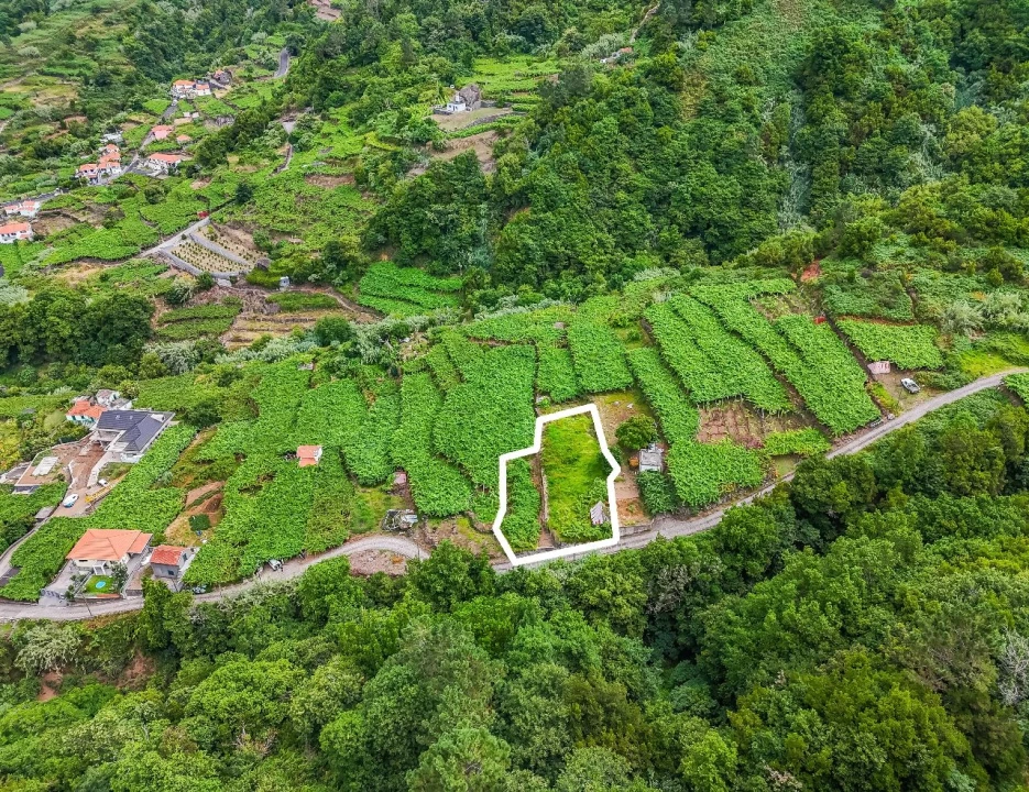 Terreno para Venda em Achada dos Judeus Foto 10