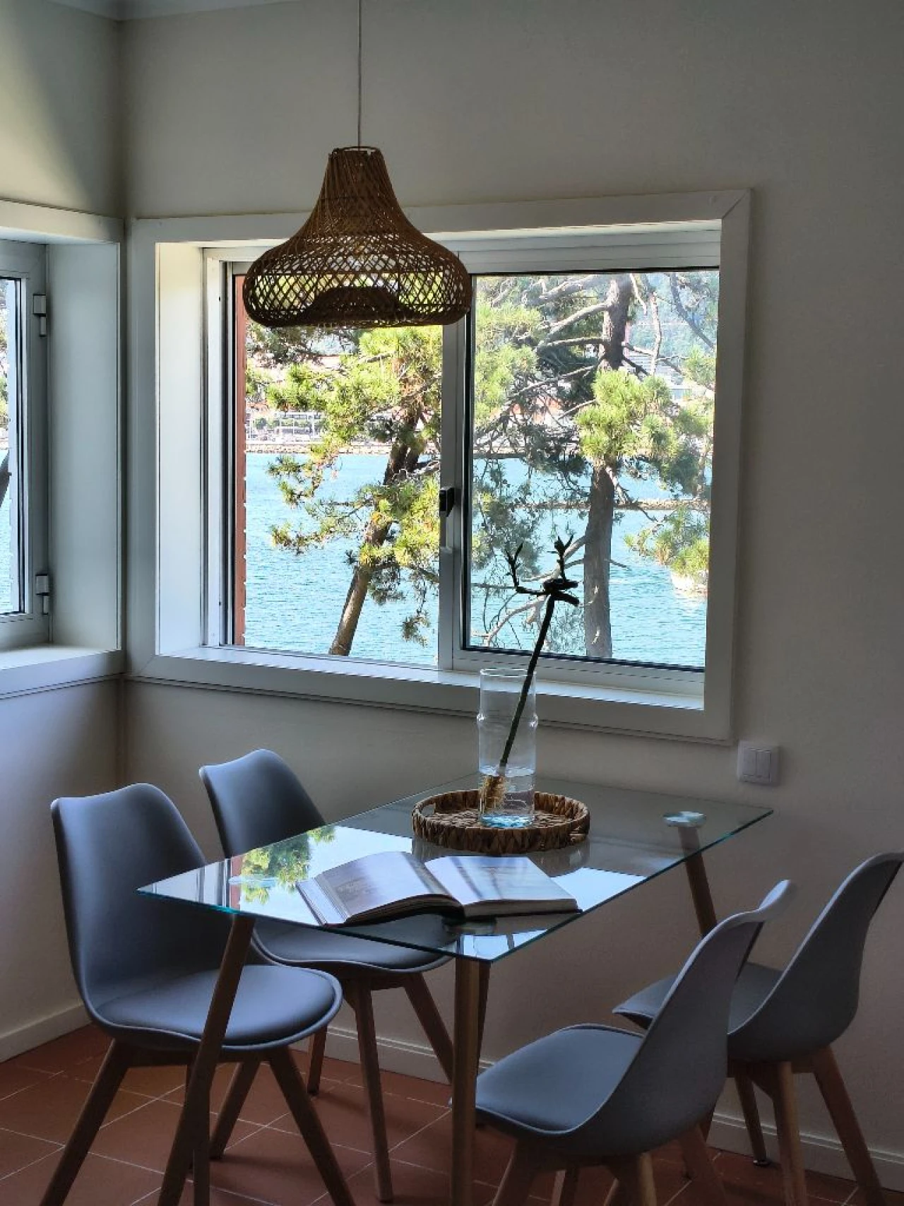 Apartamento T2 para Arrendamento em Darque, Viana do Castelo Foto 2