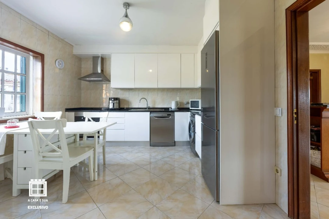 Moradia T4 para Venda em São João de Ovar Foto 1