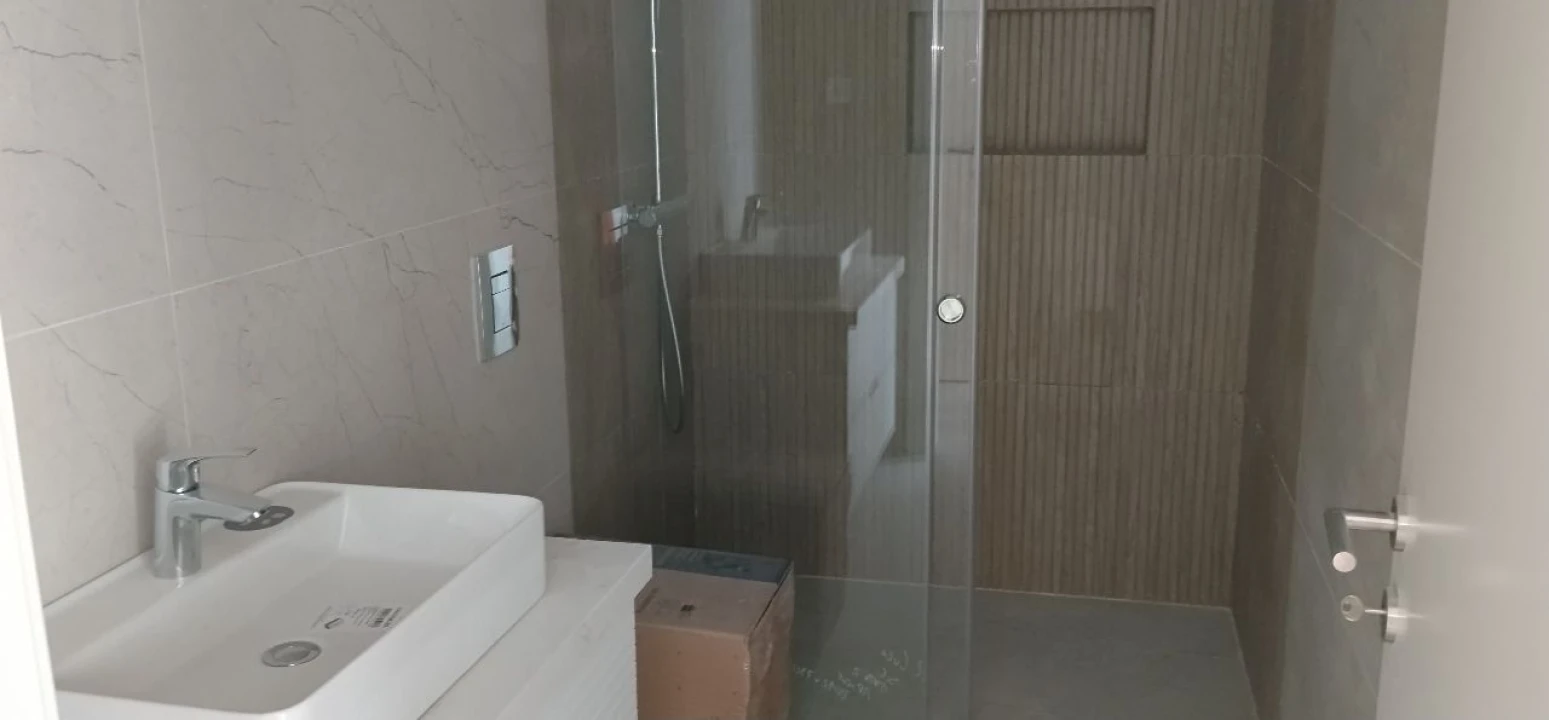 Apartamento T2 para Venda em Quarteira Foto 2