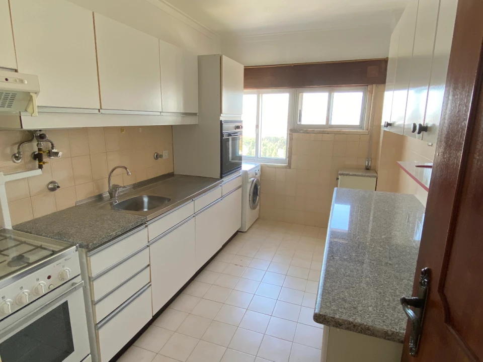 Apartamento T2 para Venda em Amadora Foto 11