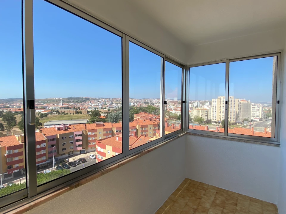Apartamento T2 para Venda em Amadora Foto 5