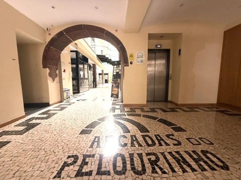 Loja para Venda em Funchal Foto 3