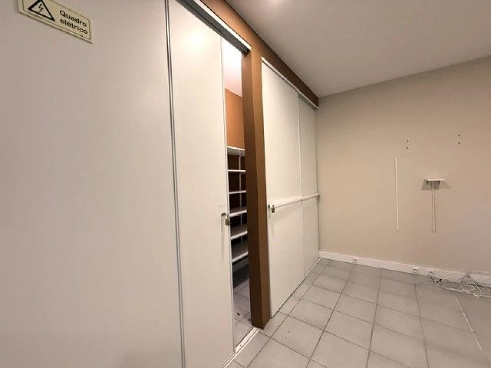 Loja para Venda em Funchal Foto 10