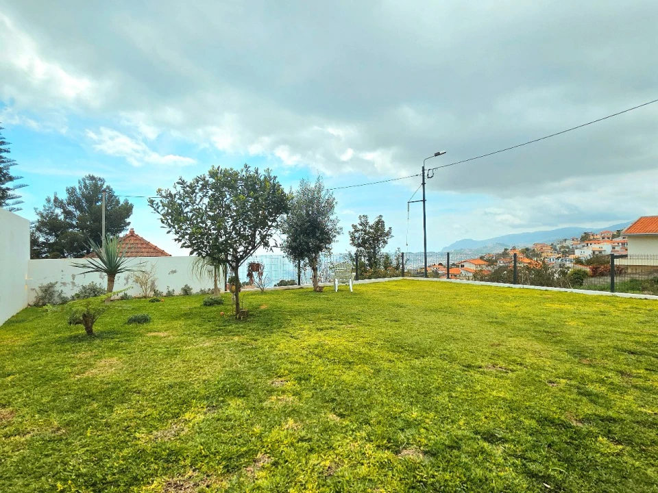 Moradia T2 para Venda em Funchal Foto 28