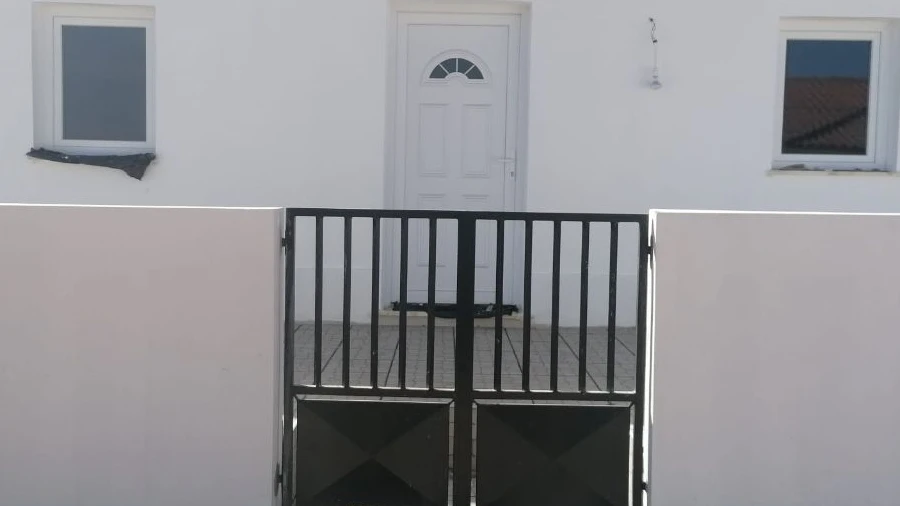 Moradia T3 para Venda em Cabeça de Carneiro