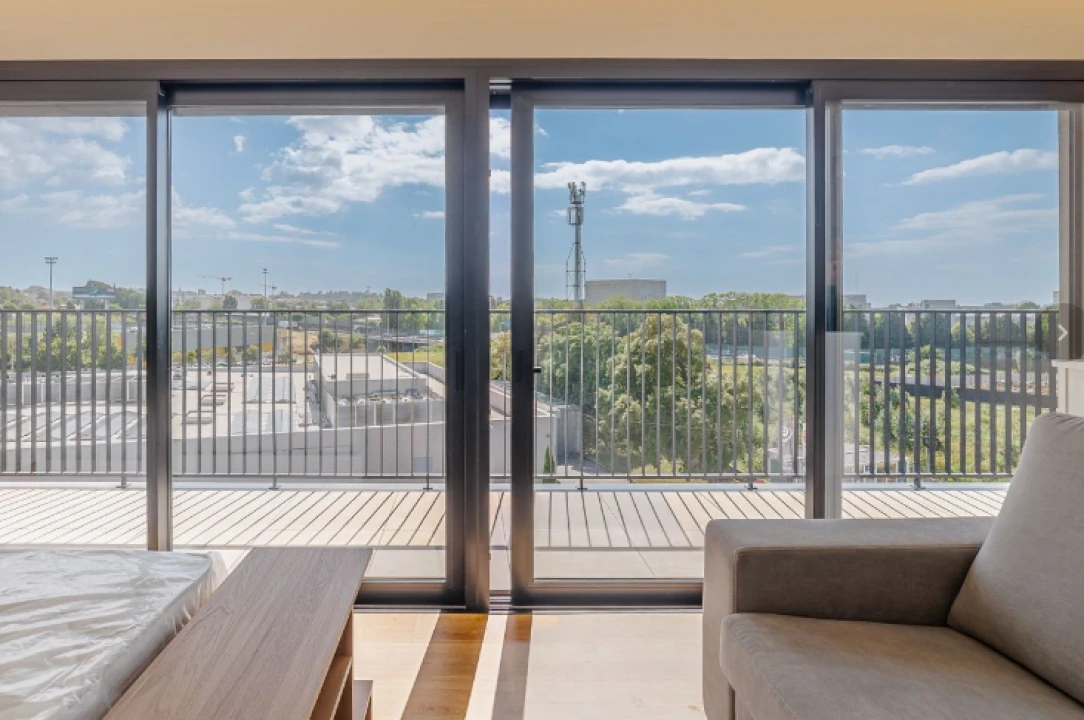 Apartamento T0 para Arrendamento em Porto Foto 13