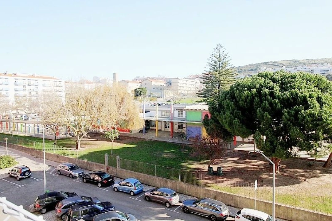 Apartamento T2 para Arrendamento em Torres Vedras Foto 19