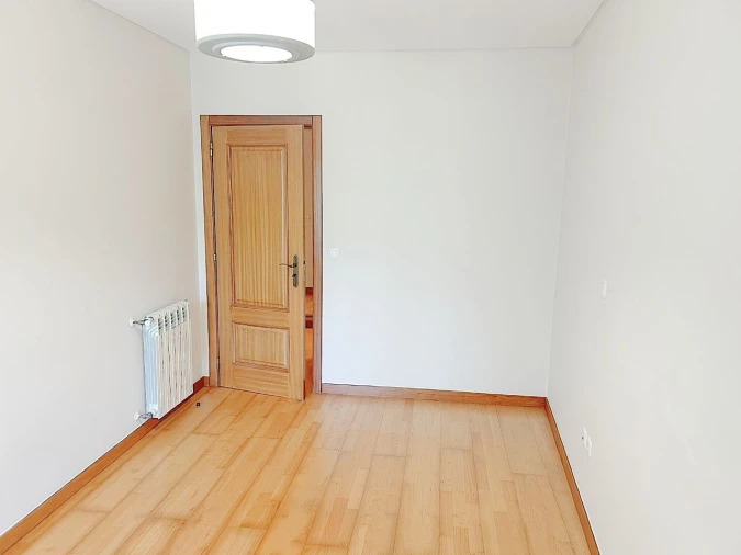 Apartamento T2 para Arrendamento em Torres Vedras Foto 9