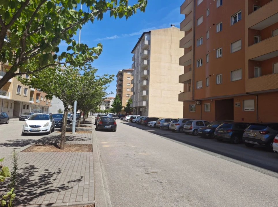 Apartamento T3 para Venda em Bragança Foto 2