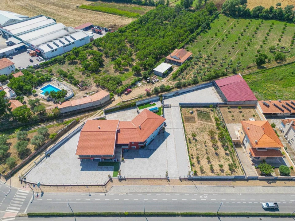 Moradia T10 para Venda em Mirandela Foto 11