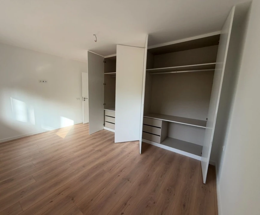 Apartamento T1 para Venda em Covilhã Foto 2