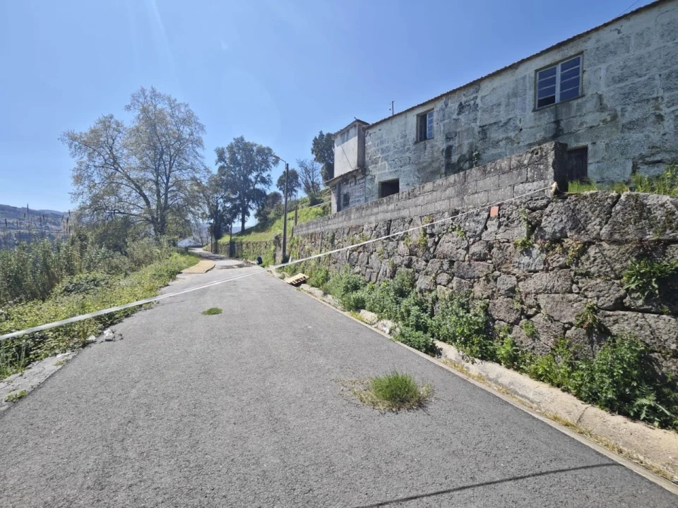 Moradia T2 para Venda em Santa Marinha do Zêzere Foto 6