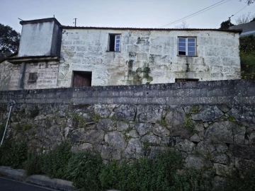Moradia T2 para Venda em Santa Marinha do Zêzere