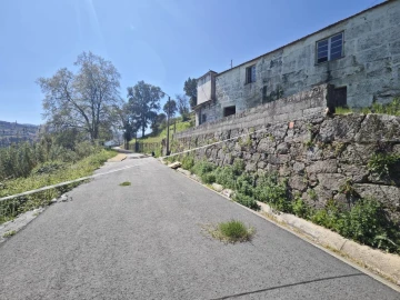 Moradia T2 para Venda em Santa Marinha do Zêzere